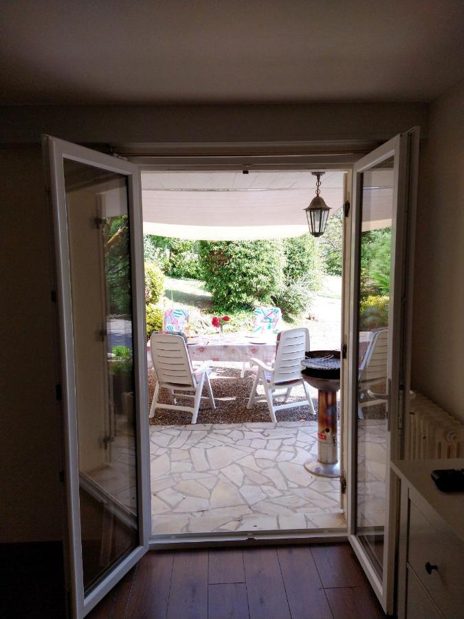 Gite Chez Julie - Clima - Parking Sarlat-la-Caneda Exterior photo